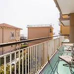 Aria Di Mare ラヴァーニャ